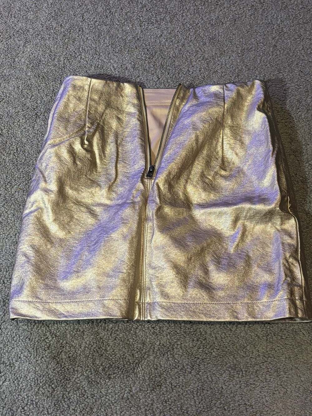 NWT Hollister Faux Leather Back Zipper Metallic Gold Bronze Mini Skirt Size XS